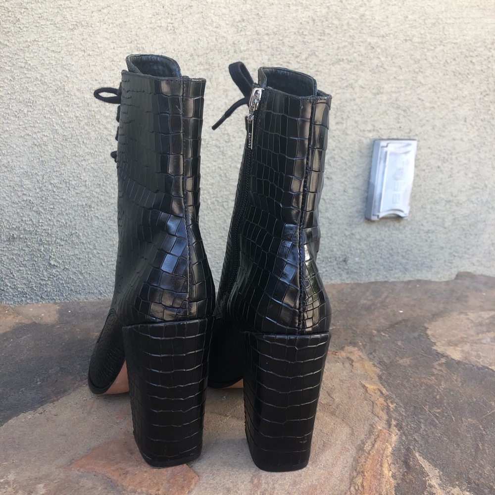 Schutz Leysi Croc Embossed bootie - Picture 5 of 10